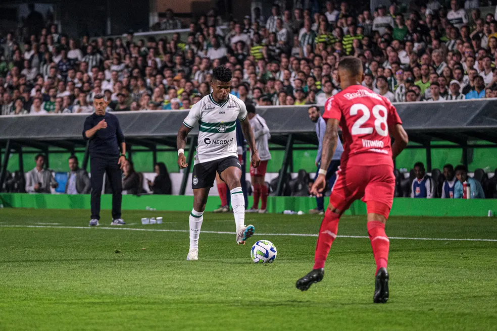 Último duelo entre Bragantino x Coritiba, válido pelo Brasileirão